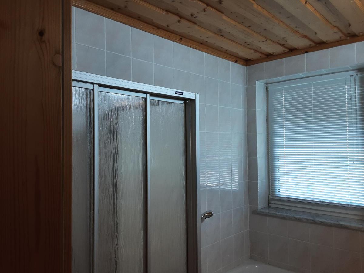 Apartment - Ferienwohnung 1 Treffen Am Ossiachersee エクステリア 写真